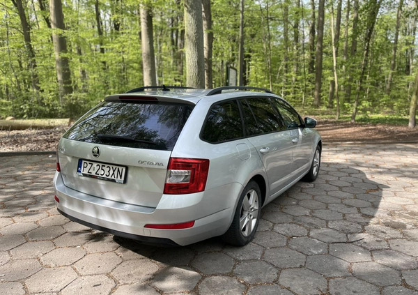 Skoda Octavia cena 33000 przebieg: 223940, rok produkcji 2015 z Tłuszcz małe 67